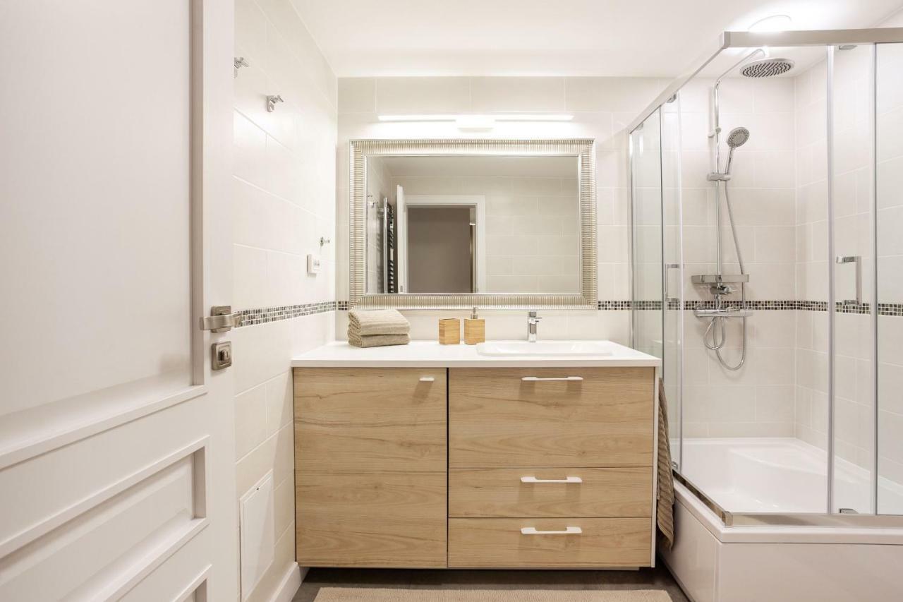 Luxury For Everyone - Hills Park Lux Apartments 1 วิลนีอุส ภายนอก รูปภาพ